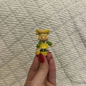 Jelly Bean Figure Lucy Lemon 2"‎ PVC Lenard 1981 Toy